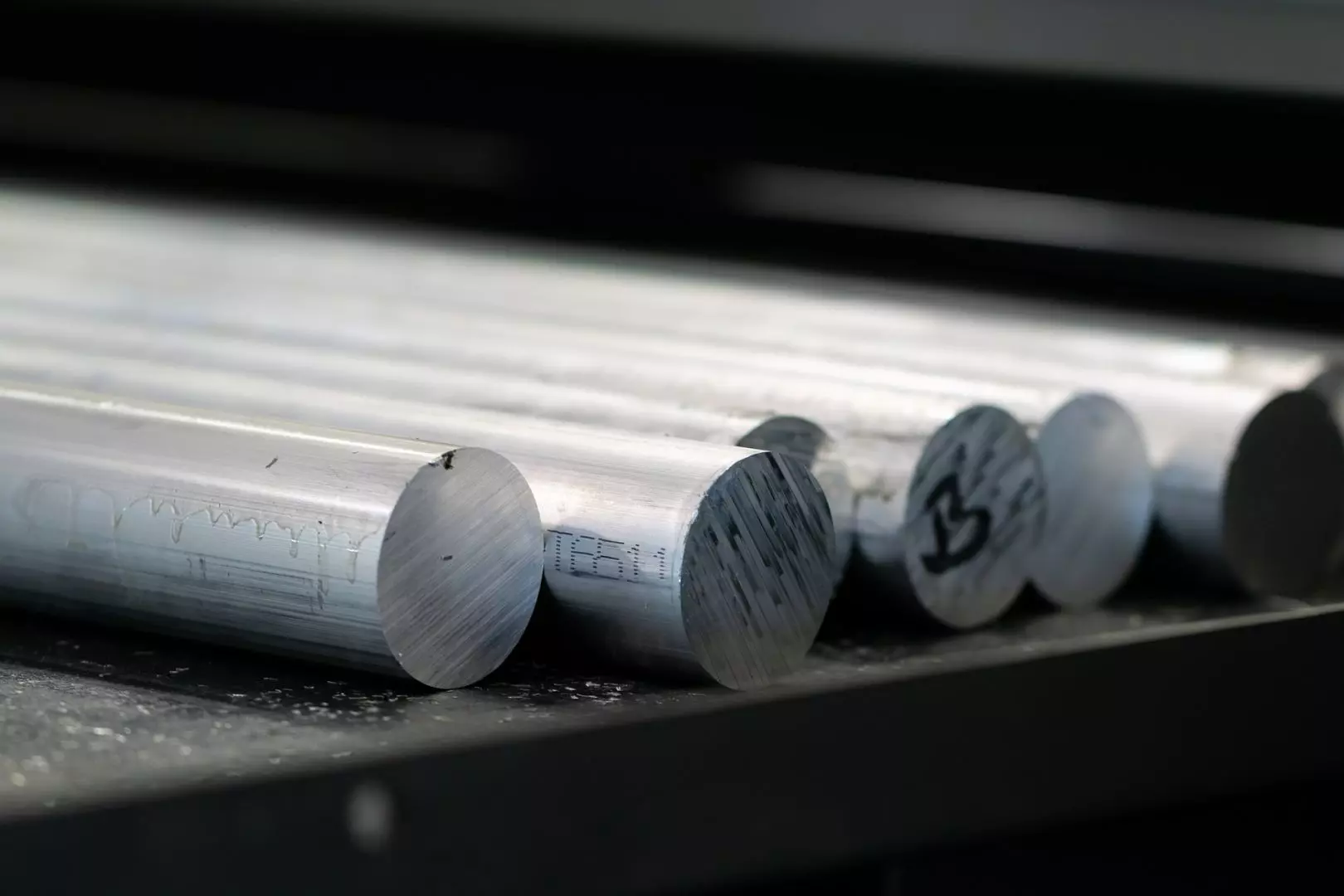 Aluminium, Stainless Steel & Mild Steel Metalwork